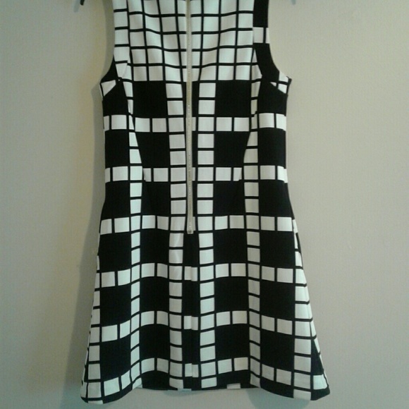 Lucy Paris size medium Mod geometric dress - Picture 5 of 5